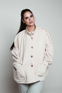 Auch verfügbar in: – BEIGE