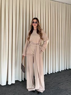 Bej Kuşaklı Dantel Detaylı Bluz Pantolon Takım