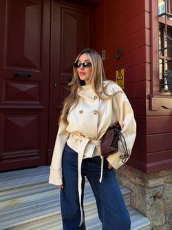 Taş Dik Yakalı Kuşaklı Trençkot