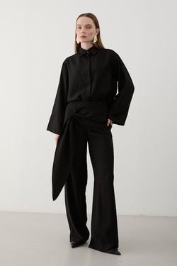Siyah Beli Detaylı Pantolon Gömlek Takım