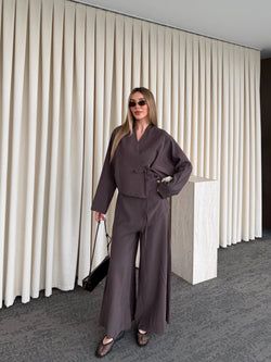 Kahverengi Pantolon Ek Parça Detaylı Kimono Takım