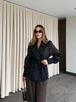 Siyah Vatkalı Transparan Gömlek