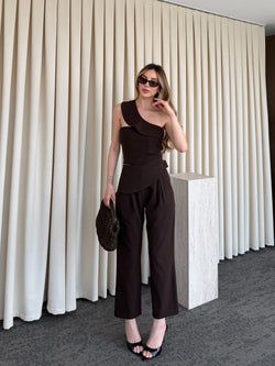 Acı Kahve Tek Omuz Tasarım Yaka Bluz Pantolon Takım