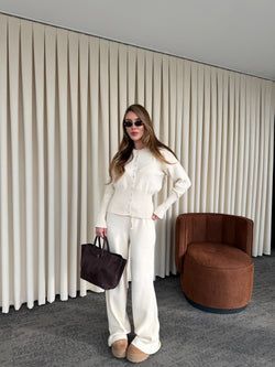 Ekru Çıtçıt Düğmeli Triko Takım