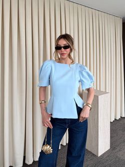 Mavi Kolu İnci Fiyonk Detaylı Bluz