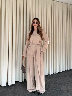 Bej Kuşaklı Dantel Detaylı Bluz Pantolon Takım