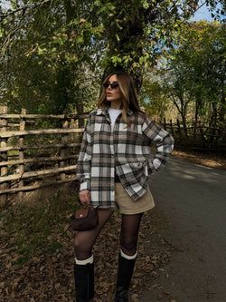 Bej - Siyah Ekoseli Gömlek