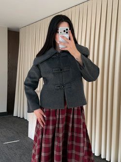 Antrasit Düğme Detaylı Kısa Kaşe Ceket