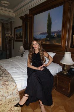 Siyah Eteği Tafta Payetli Elbise