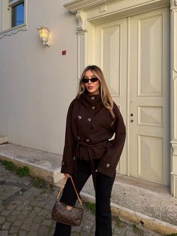 Kahverengi Dik Yakalı Kuşaklı Trençkot