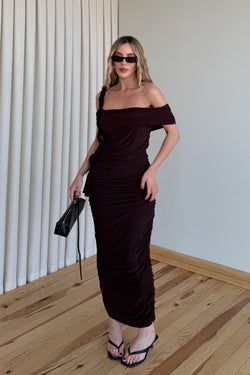 Renk – Bordo Örgü Askı Detaylı Drapeli Elbise