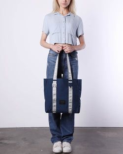 Color – Navy