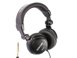 Bundle Type – Controller + Headphones + Hub